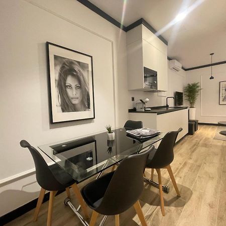 Apartamentos MK77 León - Lancia Buitenkant foto