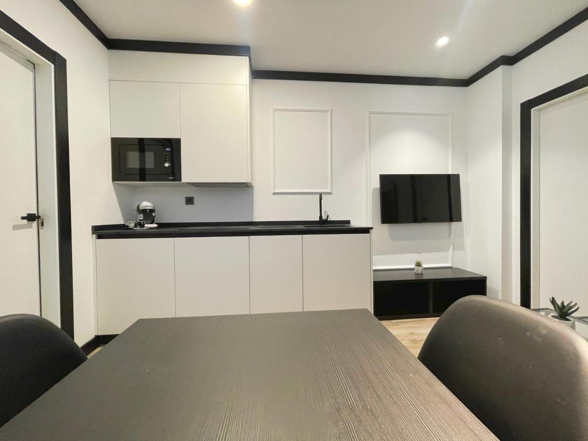 Apartamentos MK77 León - Lancia Buitenkant foto