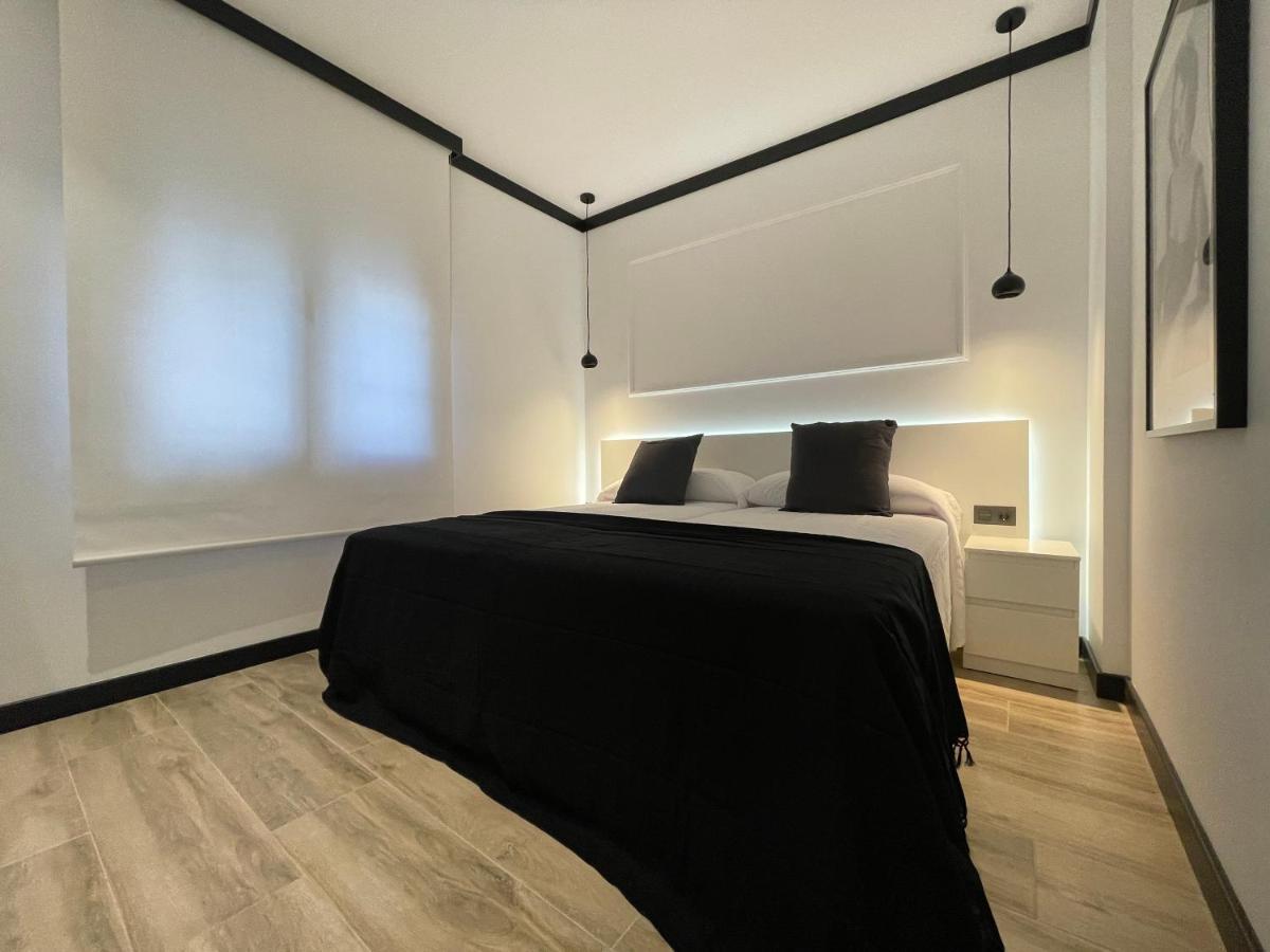 Apartamentos MK77 León - Lancia Buitenkant foto