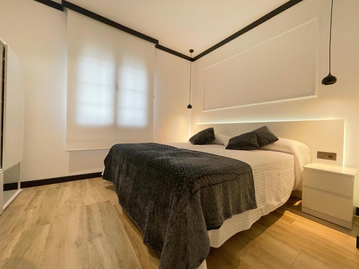 Apartamentos MK77 León - Lancia Buitenkant foto