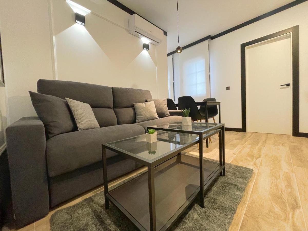 Apartamentos MK77 León - Lancia Buitenkant foto