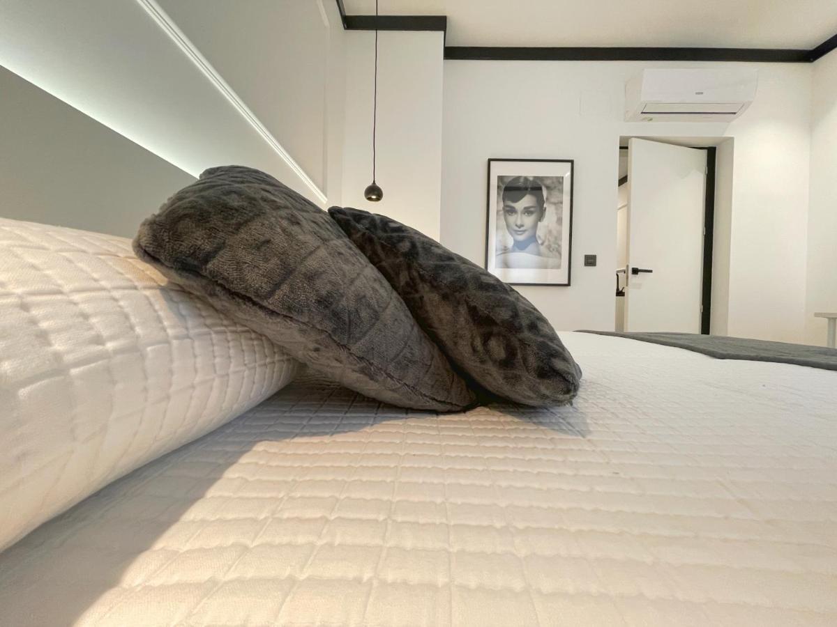 Apartamentos MK77 León - Lancia Buitenkant foto