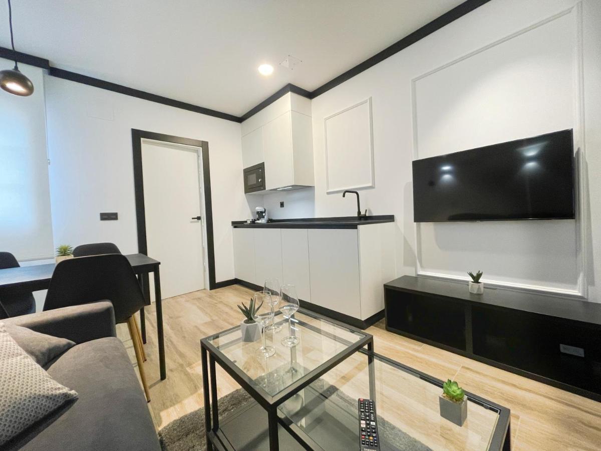 Apartamentos MK77 León - Lancia Buitenkant foto