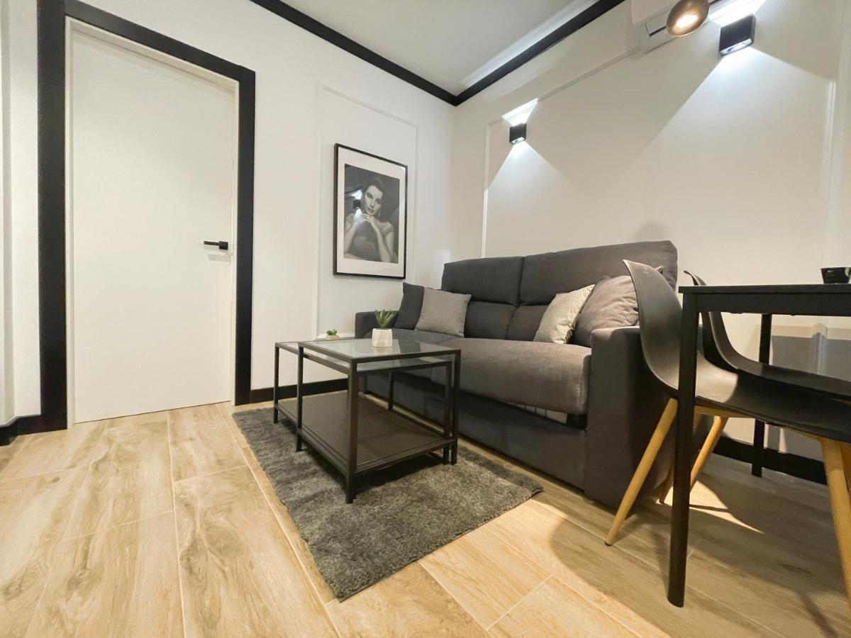 Apartamentos MK77 León - Lancia Buitenkant foto