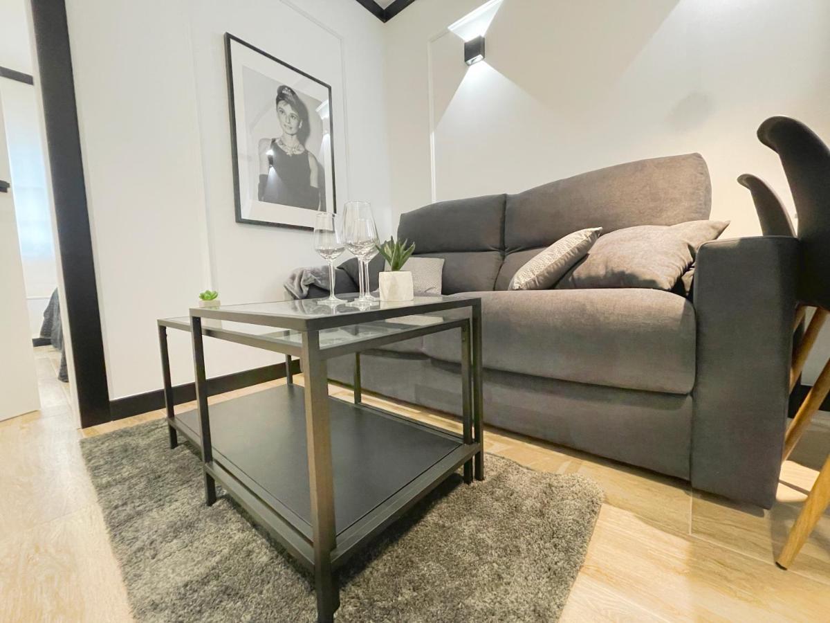 Apartamentos MK77 León - Lancia Buitenkant foto