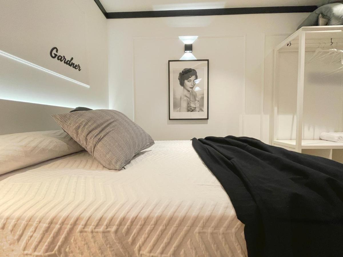 Apartamentos MK77 León - Lancia Buitenkant foto