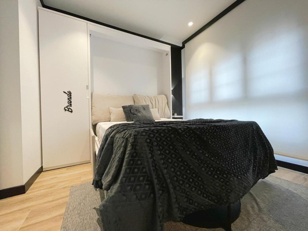 Apartamentos MK77 León - Lancia Buitenkant foto