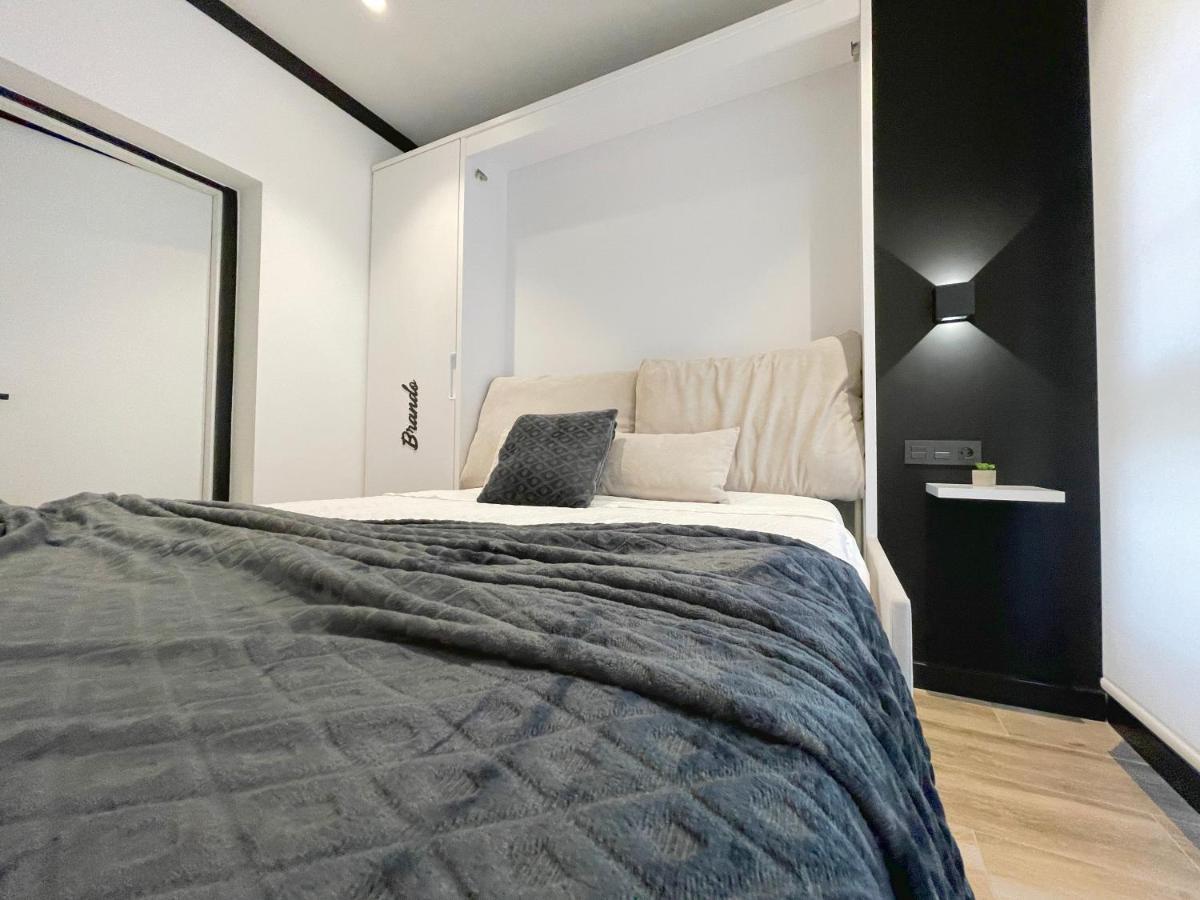 Apartamentos MK77 León - Lancia Buitenkant foto
