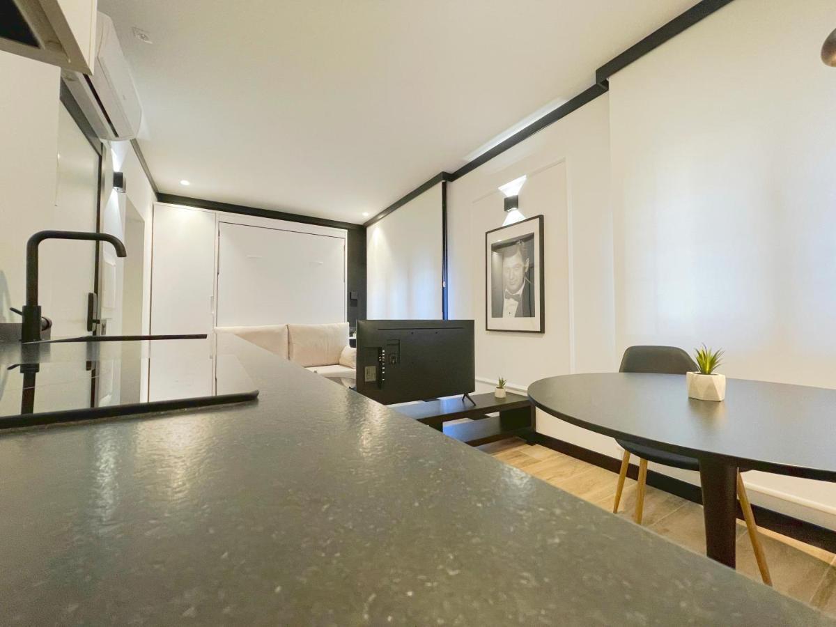 Apartamentos MK77 León - Lancia Buitenkant foto